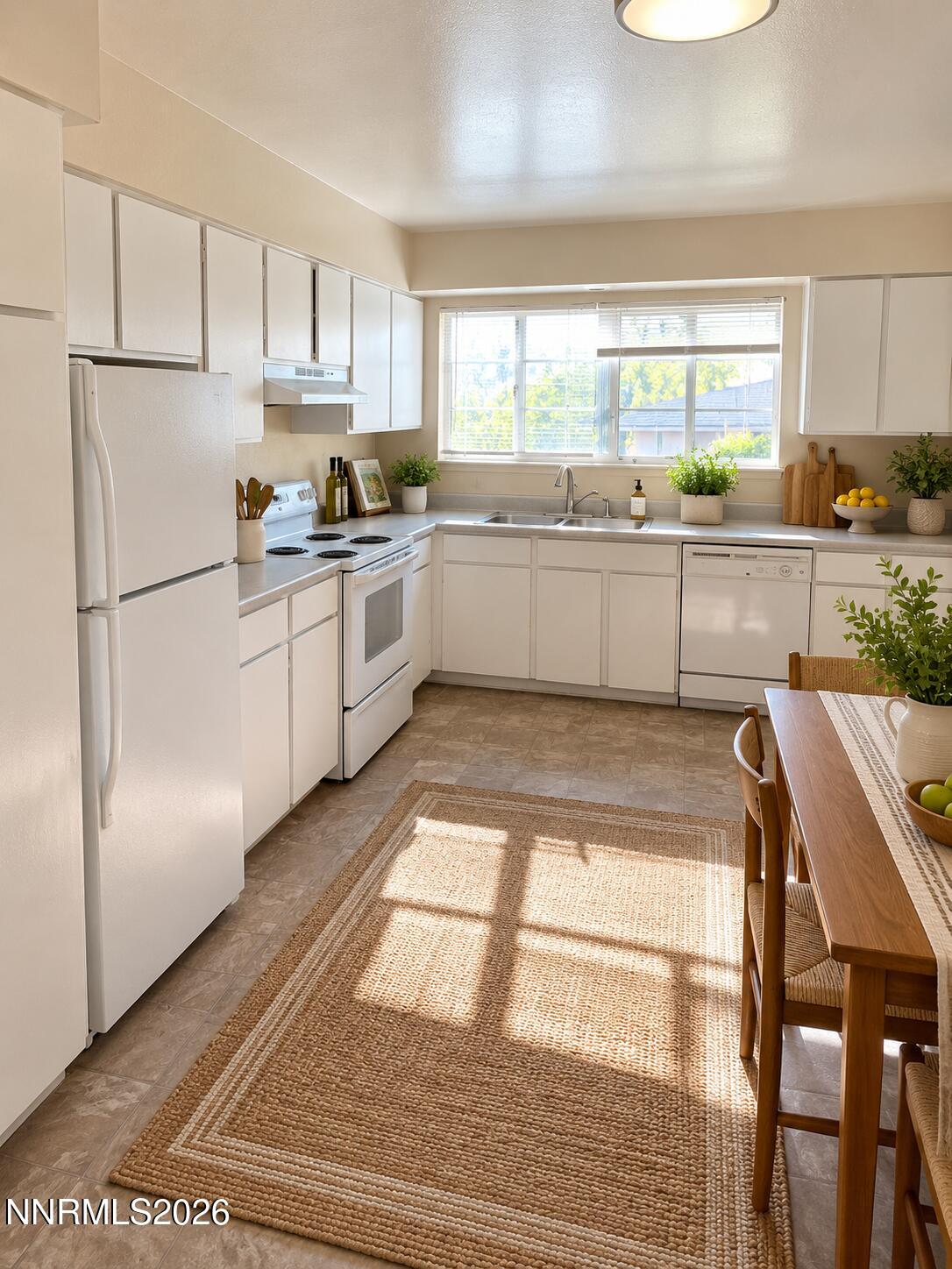 3271 Gypsum Road Reno, NV 89503 - Photo 3 of 6 Kitchen