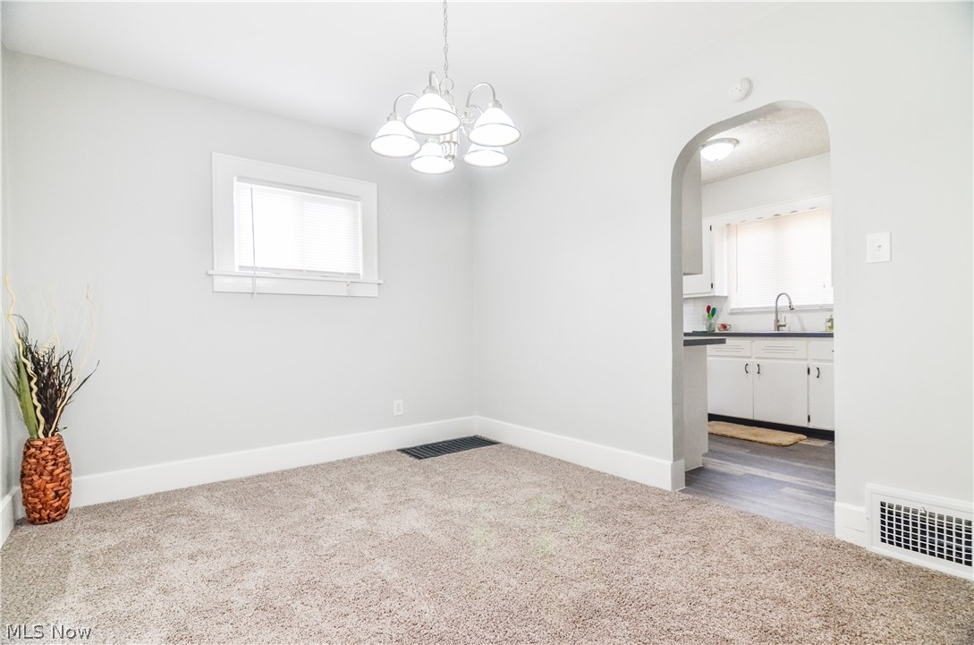 966 Dan Street Akron, OH 44310 - Photo 11 of 26 Gallery Image 11