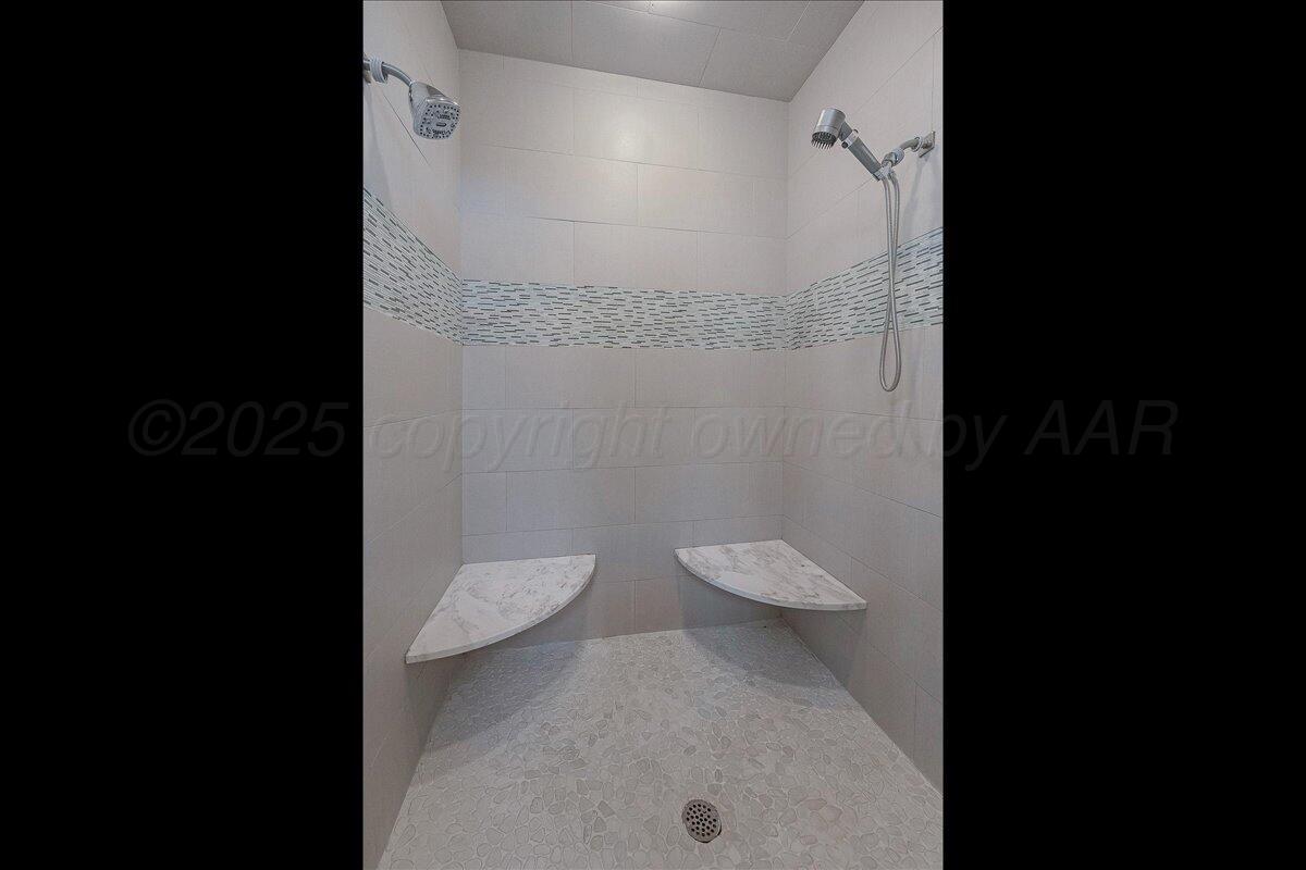 8100 Georgetown Drive Amarillo, TX 79119 - Photo 24 of 47 Primary Shower