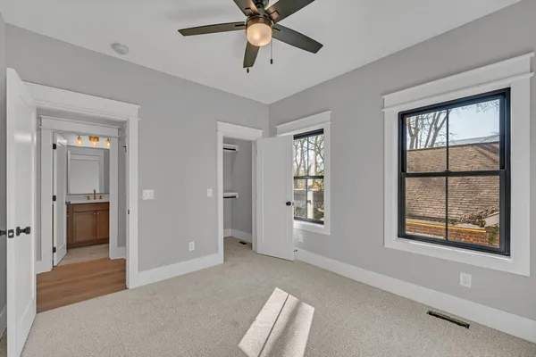 $599,990 | 520 North Maple Street, Unit 2, Murfreesboro, TN 37130