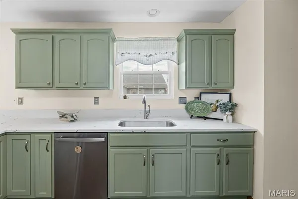 $334,900 | 148 Patriots Drive, Bethalto, IL 62010