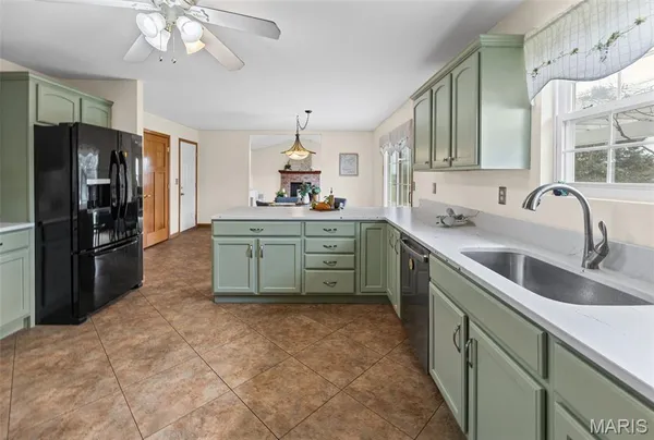 $334,900 | 148 Patriots Drive, Bethalto, IL 62010