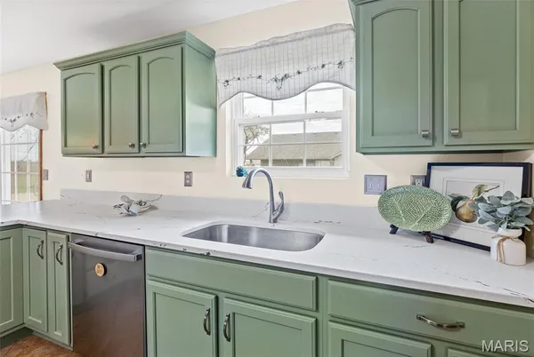 $334,900 | 148 Patriots Drive, Bethalto, IL 62010