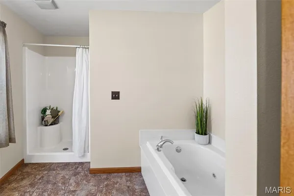 $334,900 | 148 Patriots Drive, Bethalto, IL 62010