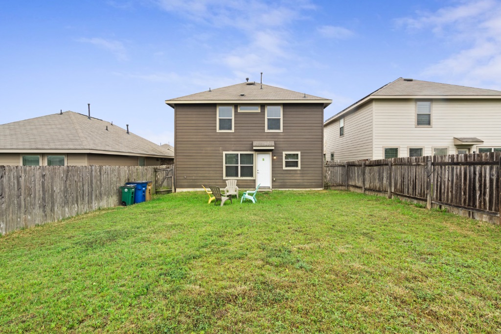 7204 Outfitter Drive Austin, TX 78744 - Photo 32 of 33