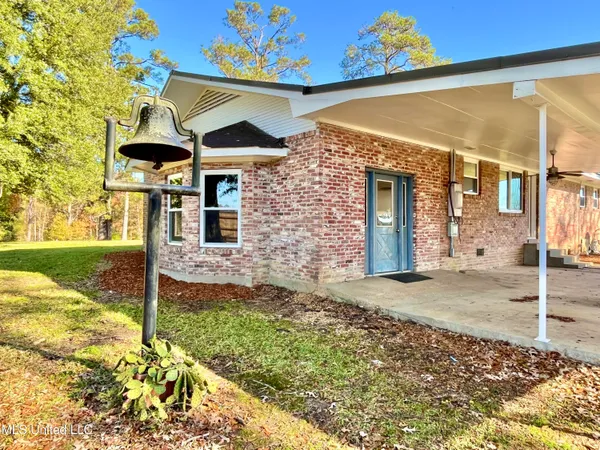 $199,900 | 7096 Highway 28, Hazlehurst, MS 39083