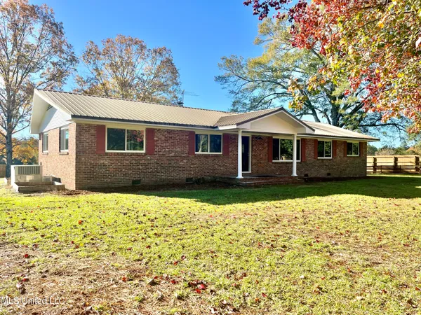 $199,900 | 7096 Highway 28, Hazlehurst, MS 39083