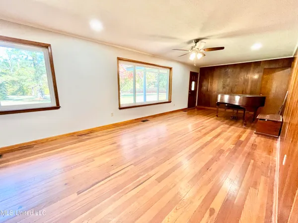 $199,900 | 7096 Highway 28, Hazlehurst, MS 39083