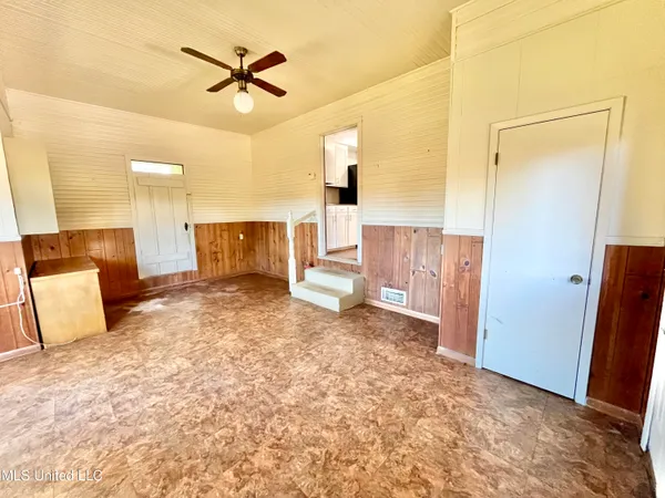 $199,900 | 7096 Highway 28, Hazlehurst, MS 39083