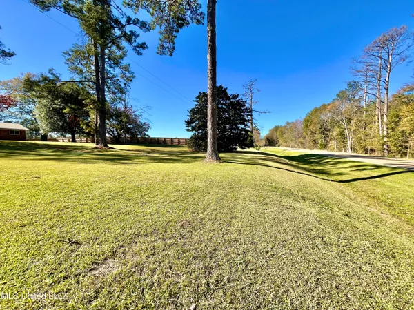 $199,900 | 7096 Highway 28, Hazlehurst, MS 39083
