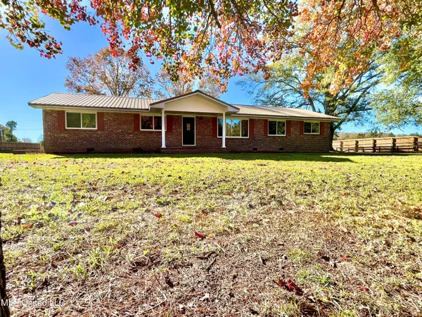 $199,900 | 7096 Highway 28, Hazlehurst, MS 39083
