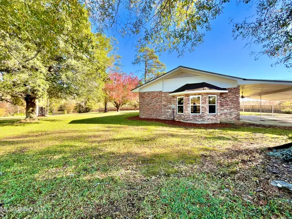 $199,900 | 7096 Highway 28, Hazlehurst, MS 39083