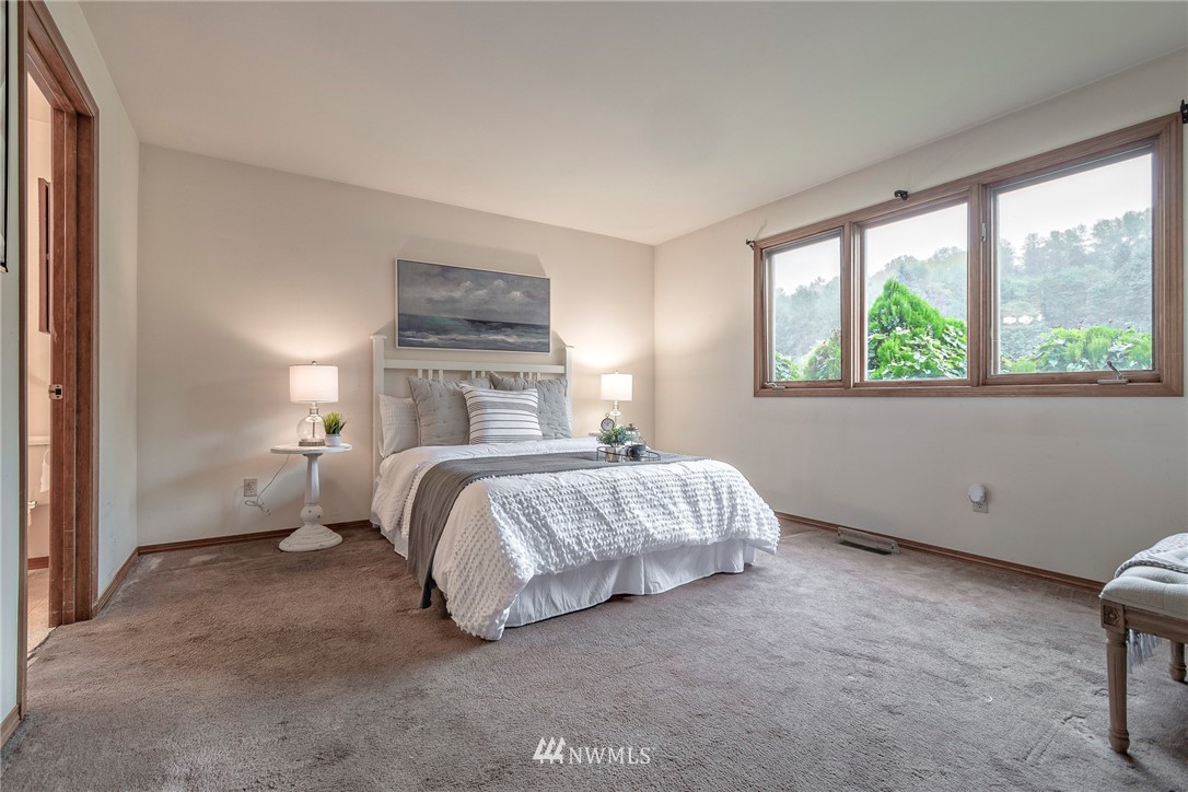11227 Northeast 174th Street Bothell, WA 98011 - Photo 17 of 38