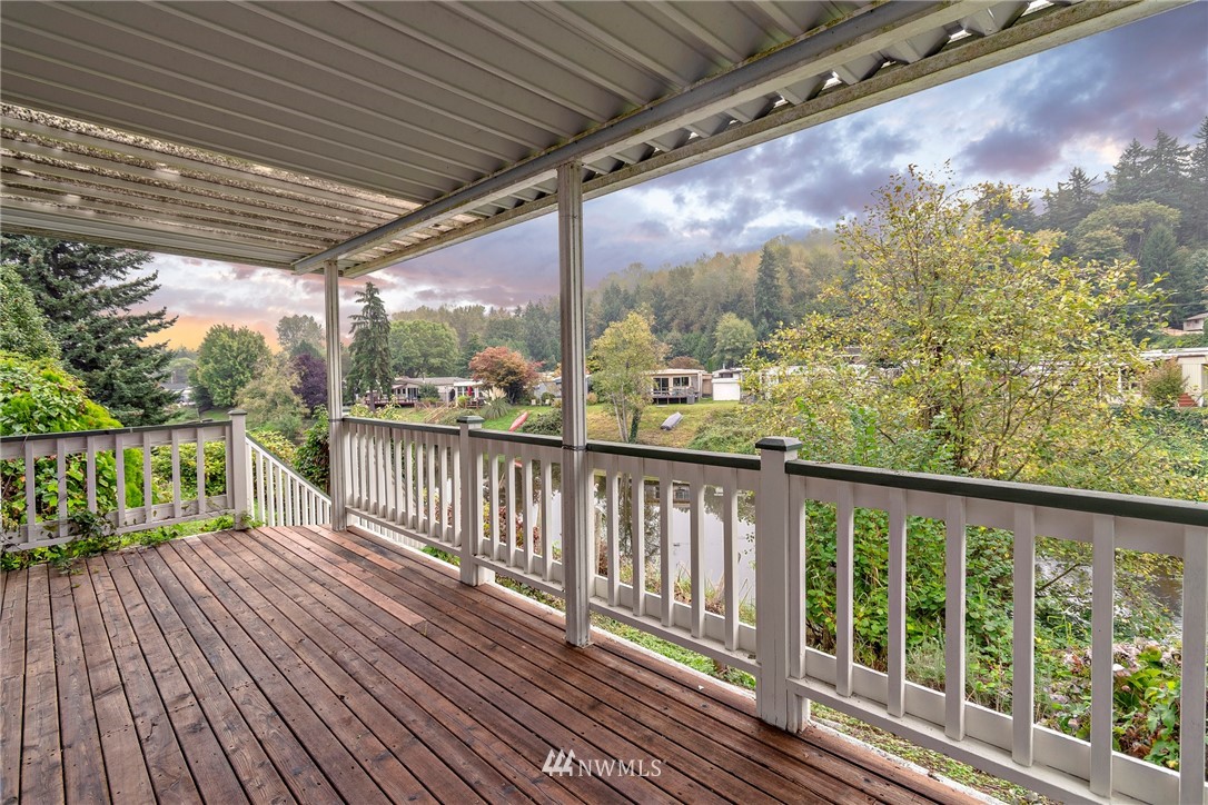11227 Northeast 174th Street Bothell, WA 98011 - Photo 37 of 38