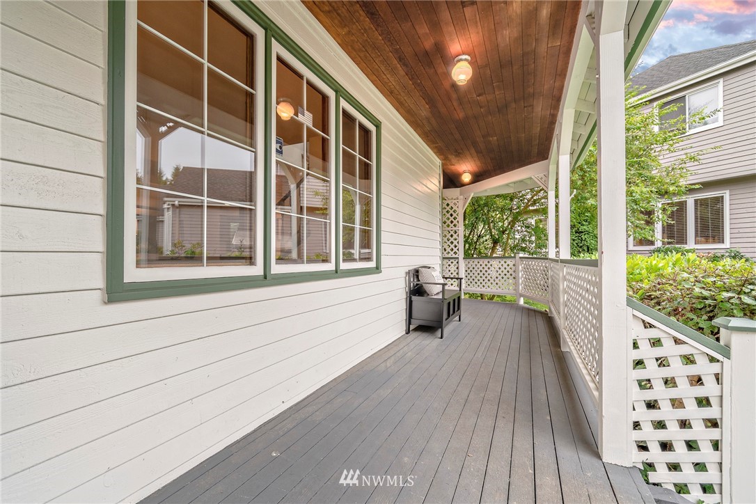 11227 Northeast 174th Street Bothell, WA 98011 - Photo 6 of 38