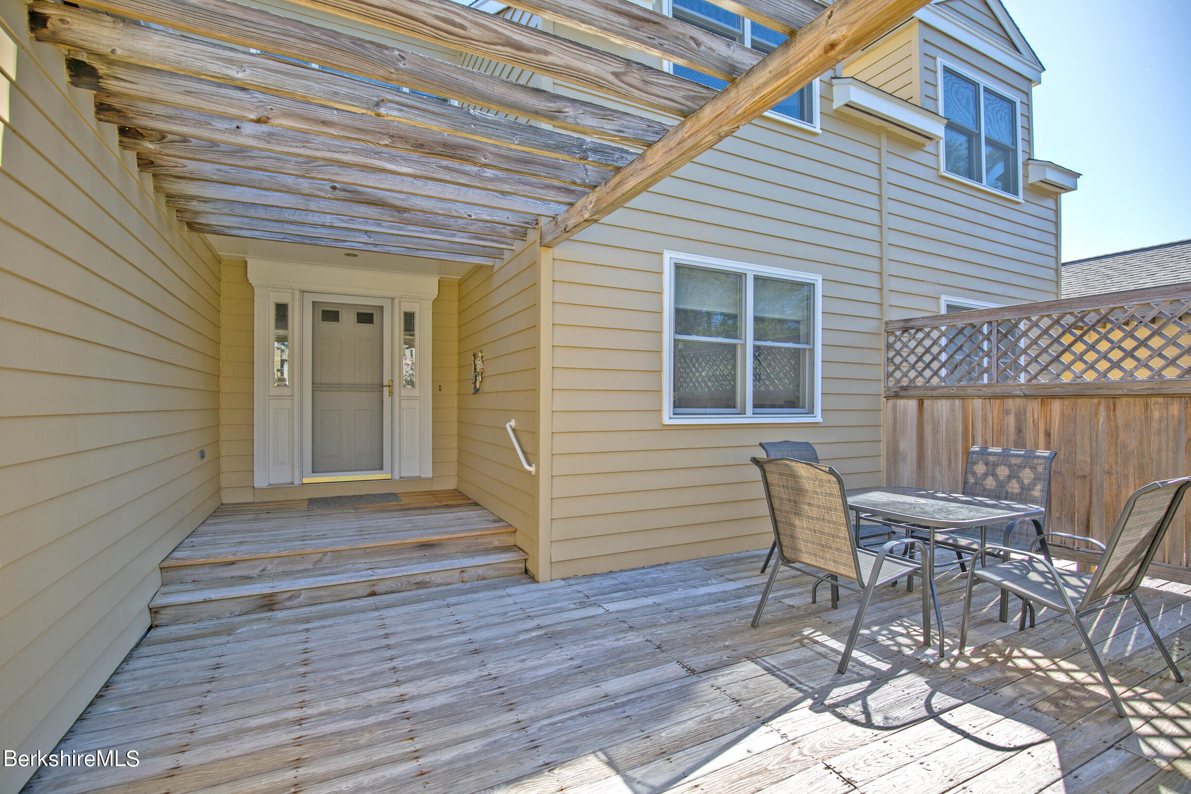 1136 Barker Road, Unit 48 Pittsfield, MA 01201 - Photo 50 of 53 a porch with seating space
