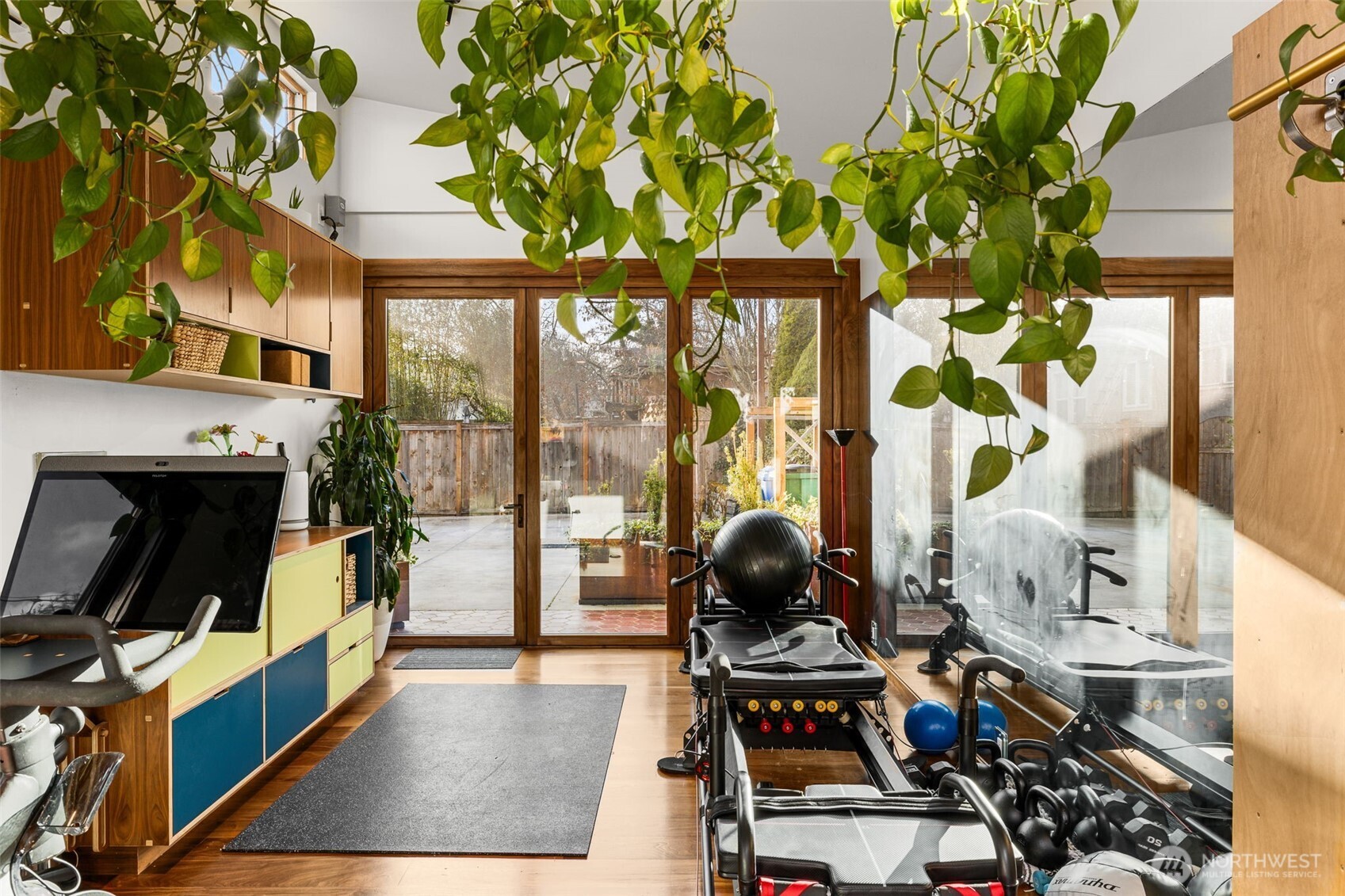 1150 North 77th Street Seattle, WA 98103 - Photo 23 of 34 Gallery Image 23