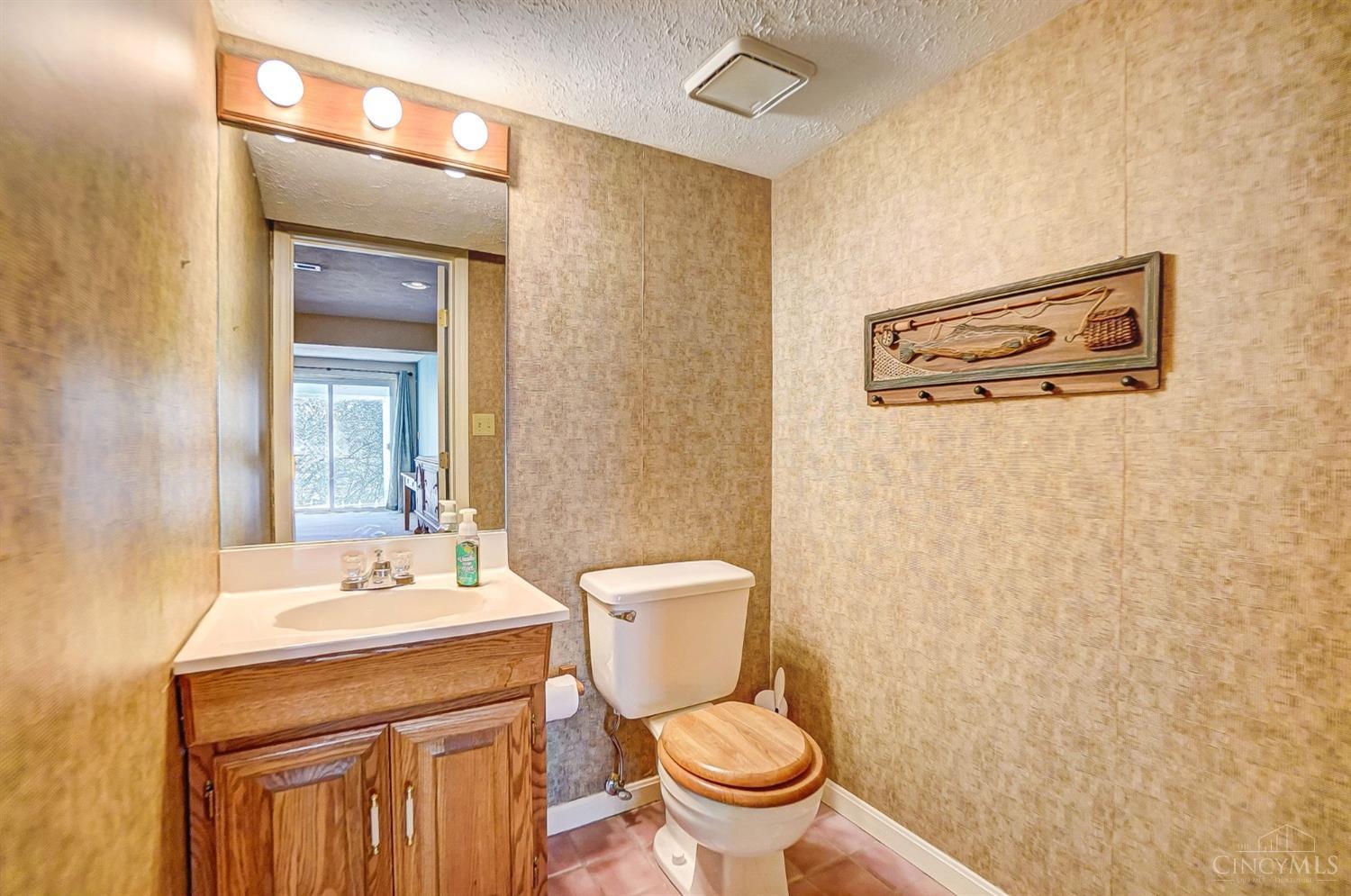 1293 Ebenezer Road Cincinnati, OH 45233 - Photo 42 of 52