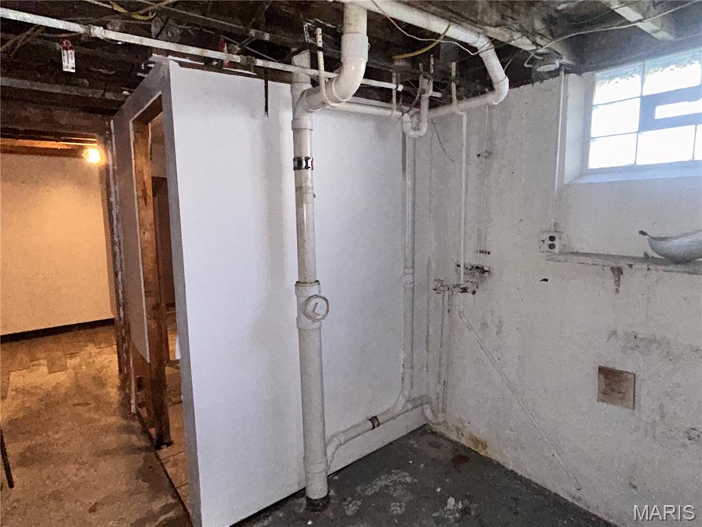 215 Midlothian Road St. Louis, MO 63137 - Photo 15 of 19