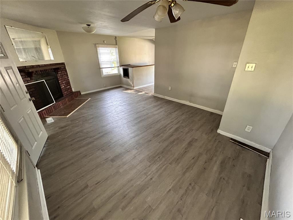 215 Midlothian Road St. Louis, MO 63137 - Photo 2 of 19