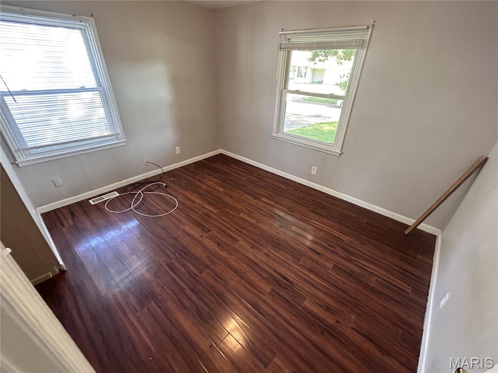 215 Midlothian Road St. Louis, MO 63137 - Photo 5 of 19