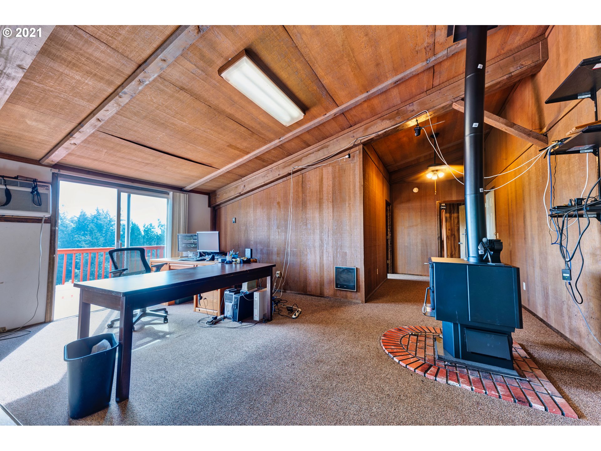 18750 Southwest Parrett Mountain Road Sherwood, OR 97140 - Photo 28 of 32 Gallery Image 28