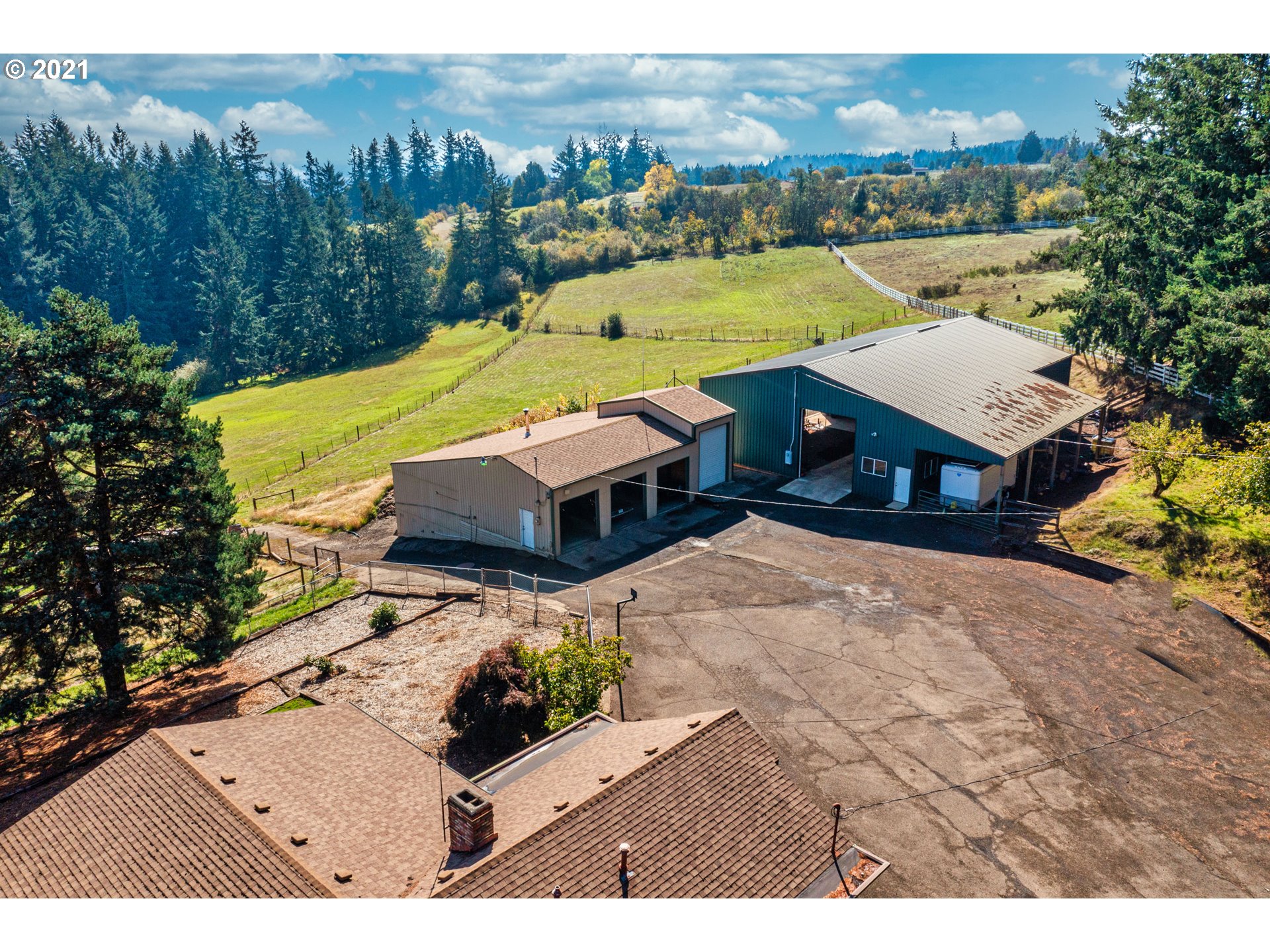 18750 Southwest Parrett Mountain Road Sherwood, OR 97140 - Photo 6 of 32 Gallery Image 6