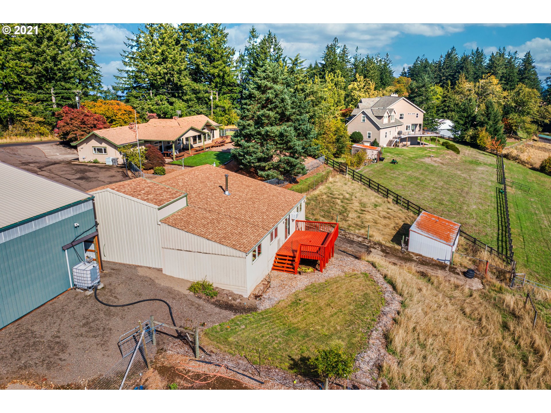 18750 Southwest Parrett Mountain Road Sherwood, OR 97140 - Photo 8 of 32 Gallery Image 8