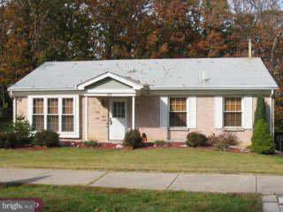 33 Windmill Drive Clementon, NJ 08021 - Photo 1 of 6 Gallery Image 1