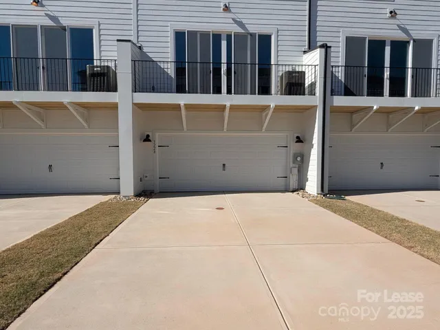 $2,900 | 3228 Drift Street, Charlotte, NC 28278