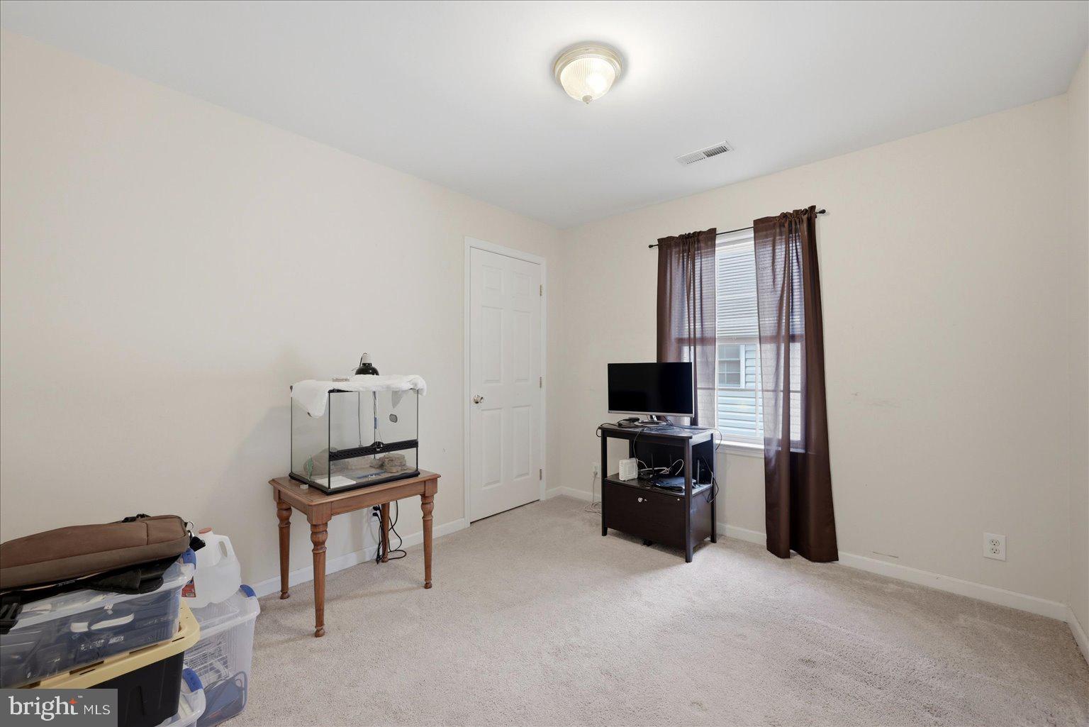16 South Pleasant Valley Road Winchester, VA 22601 - Photo 18 of 34 Bright and versatile living space