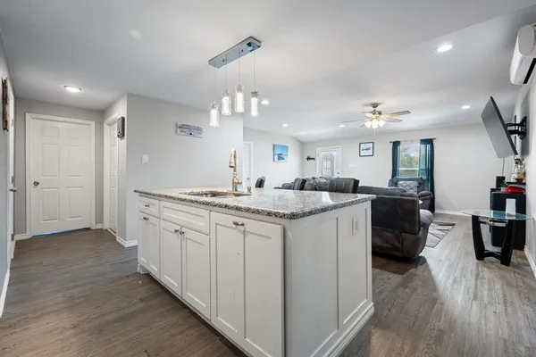 $300,000 | 5808 Martin Creek Drive, Joshua, TX 76058