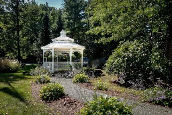 $349,000 | 34 Meeting House Lane, Unit 114, Stow, MA 01775