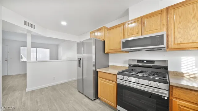 $1,000 | 1624 Cordoba Lane, Unit A, Las Vegas, NV 89108