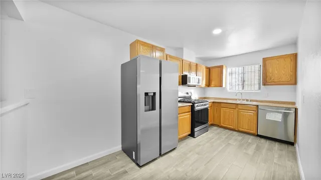 $1,000 | 1624 Cordoba Lane, Unit A, Las Vegas, NV 89108