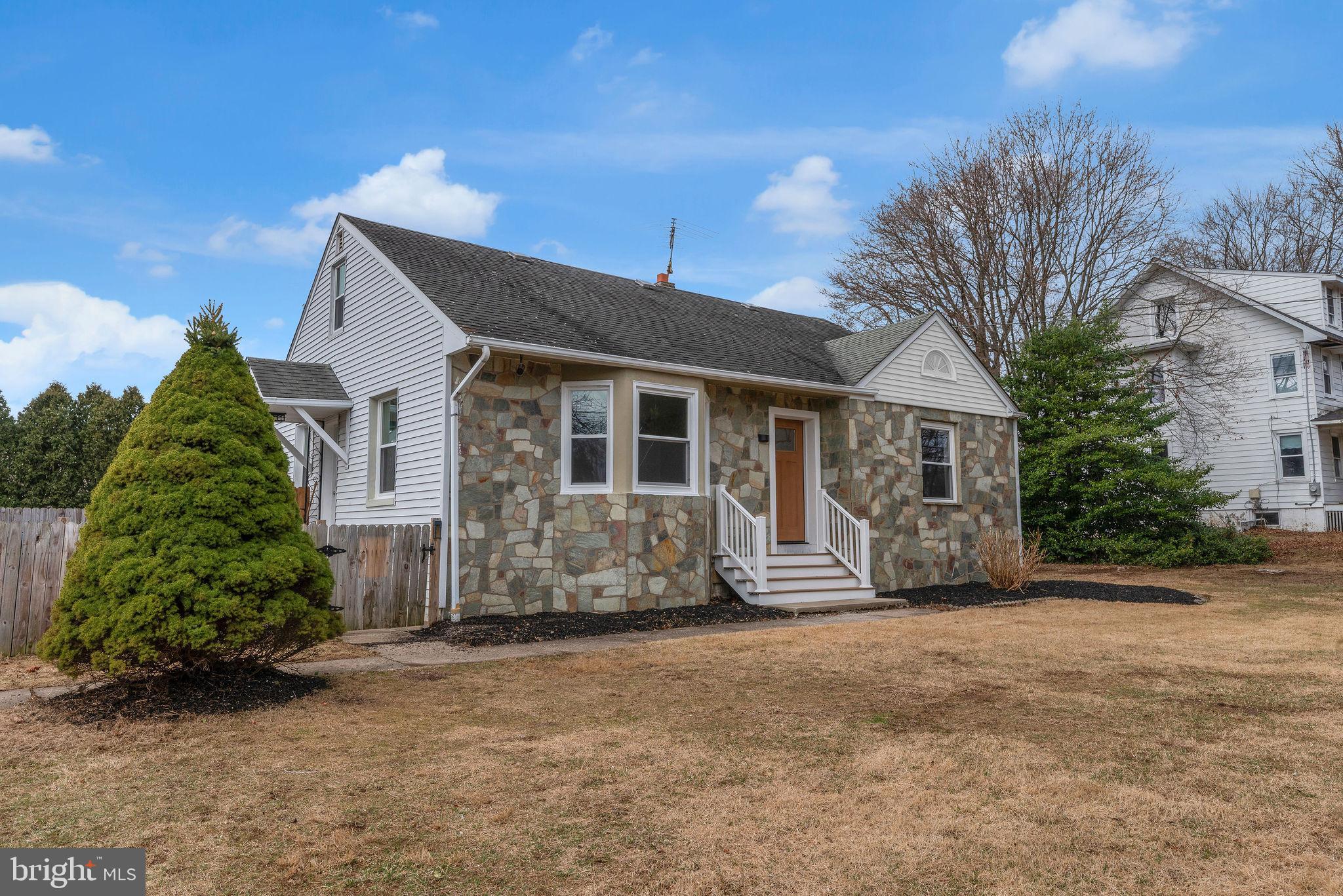 75 Reeder Avenue Lawrence Township, NJ 08648 - Photo 1 of 43 Front of House