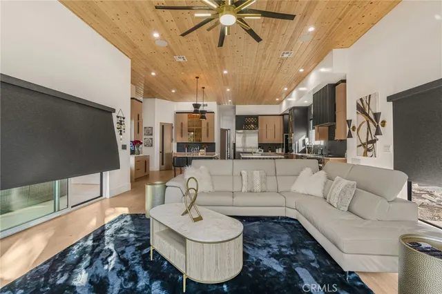 $4,199,900 | 4415 Parkview Drive, Lakewood, CA 90712