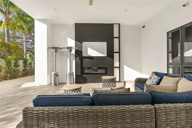 $4,199,900 | 4415 Parkview Drive, Lakewood, CA 90712