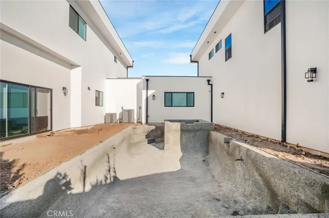 $4,199,900 | 4415 Parkview Drive, Lakewood, CA 90712