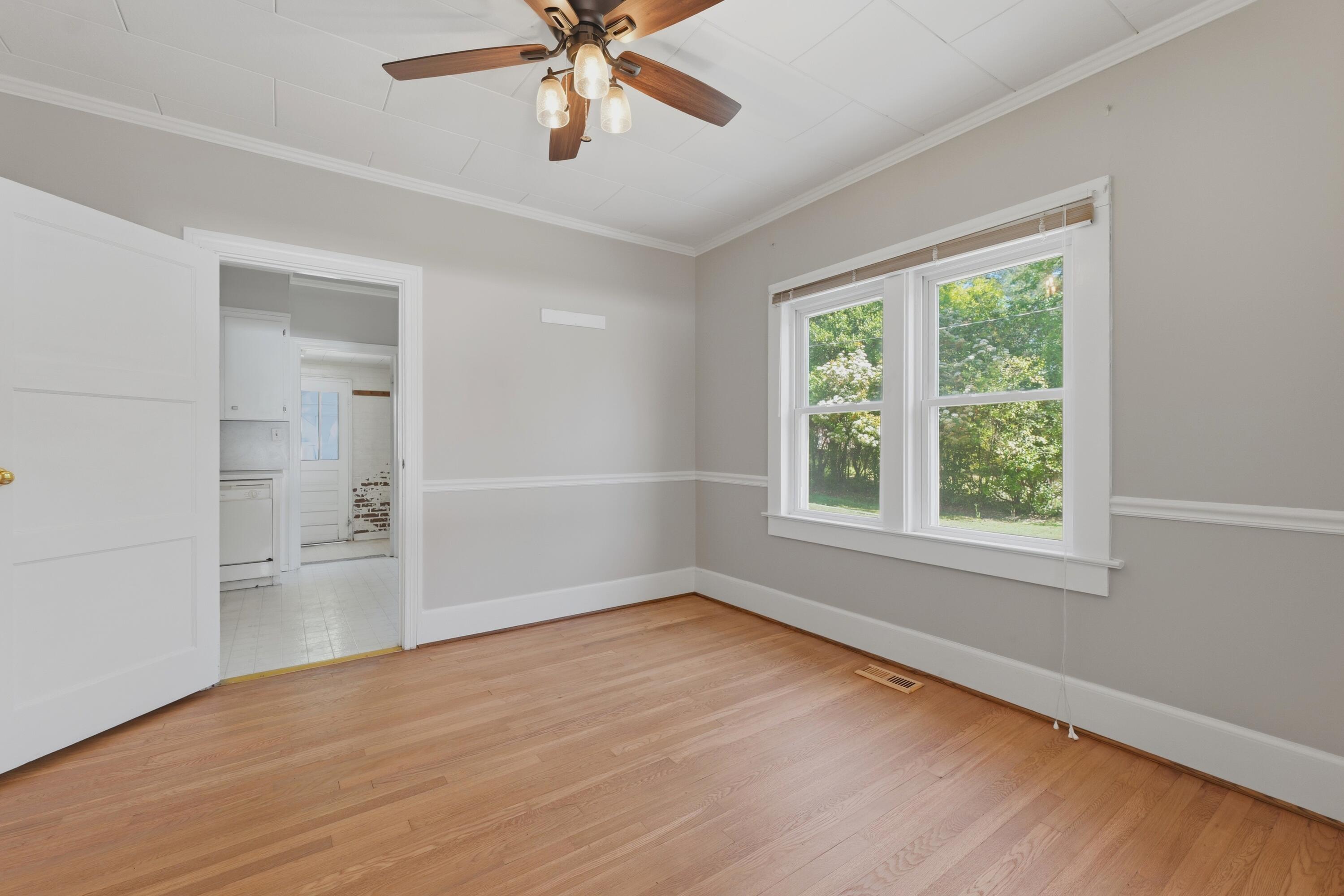 1241 State Rd S-38-244 Orangeburg, SC 29115 - Photo 11 of 33 Dining room