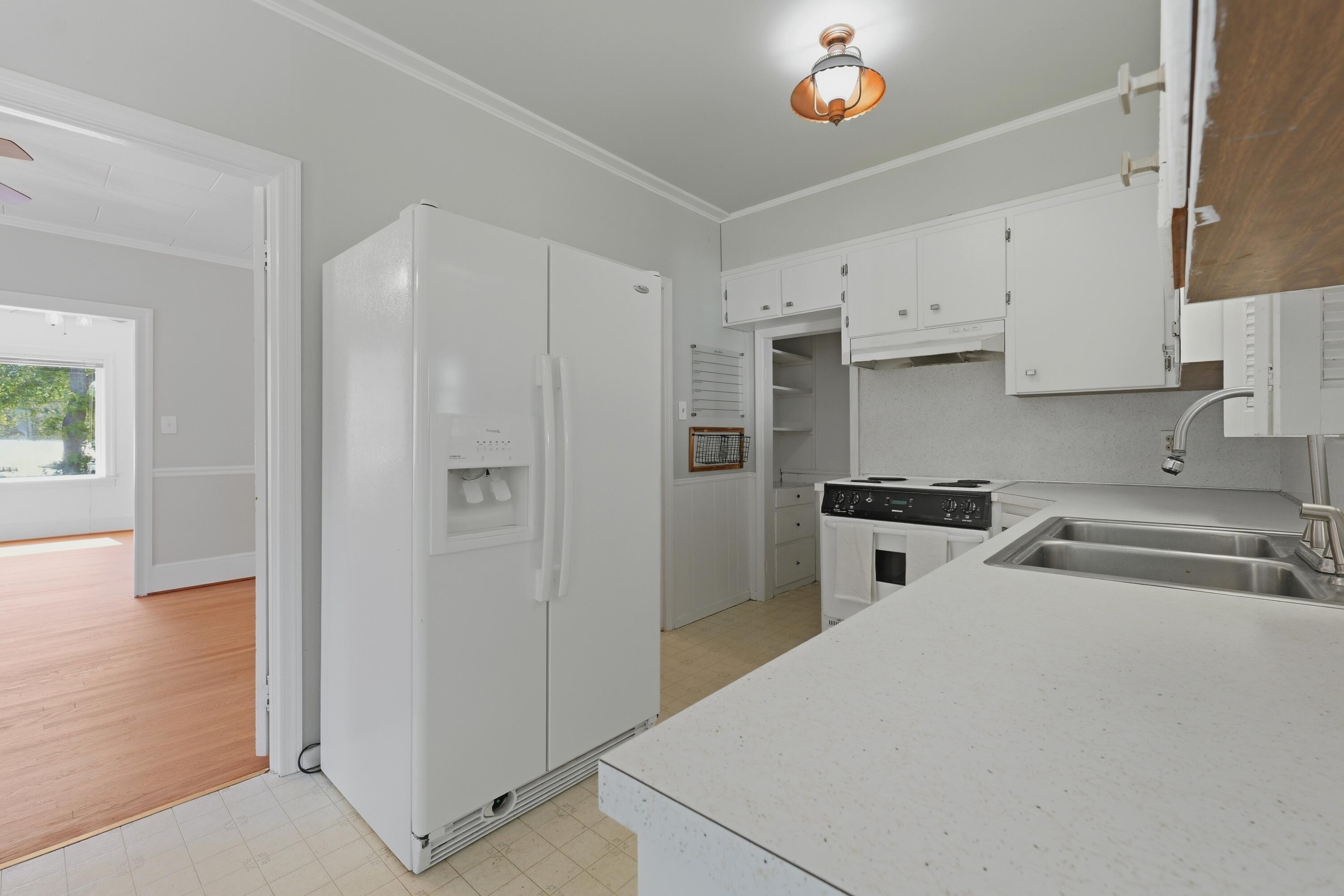 1241 State Rd S-38-244 Orangeburg, SC 29115 - Photo 15 of 33 Kitchen