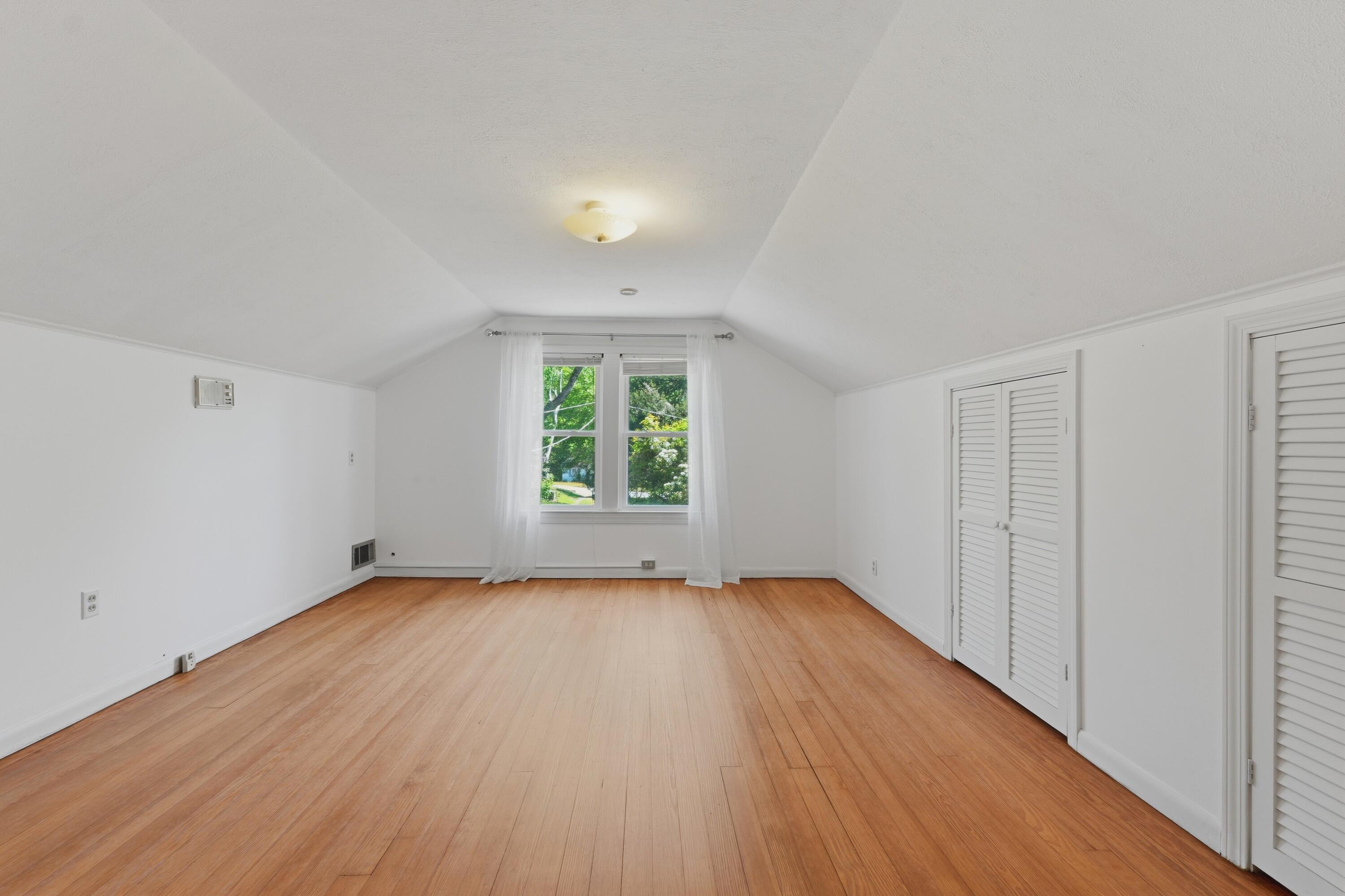 1241 State Rd S-38-244 Orangeburg, SC 29115 - Photo 21 of 33 1st Upstairs bedroom