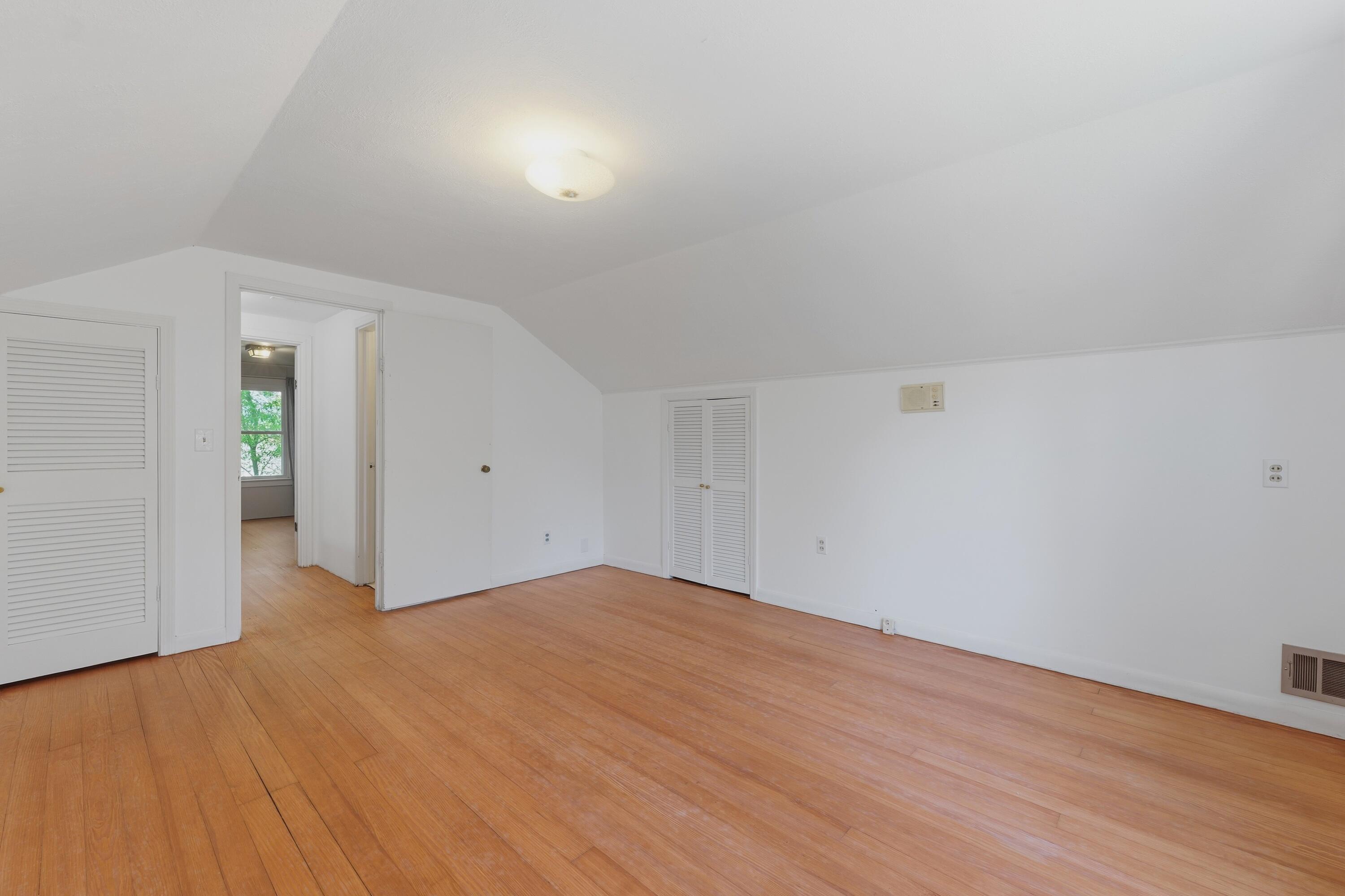 1241 State Rd S-38-244 Orangeburg, SC 29115 - Photo 22 of 33 1st Upstairs bedroom