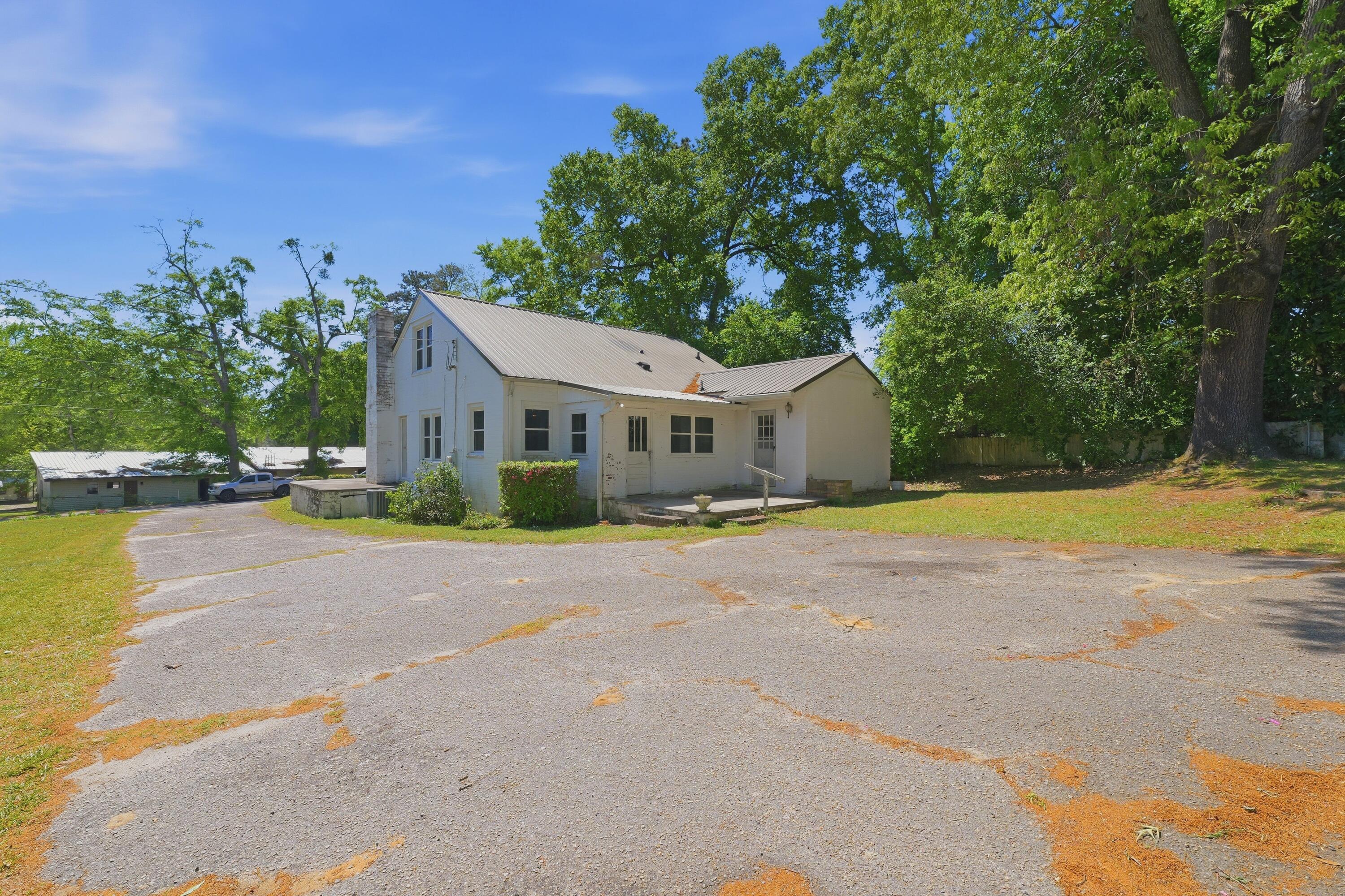 1241 State Rd S-38-244 Orangeburg, SC 29115 - Photo 26 of 33 Back of home