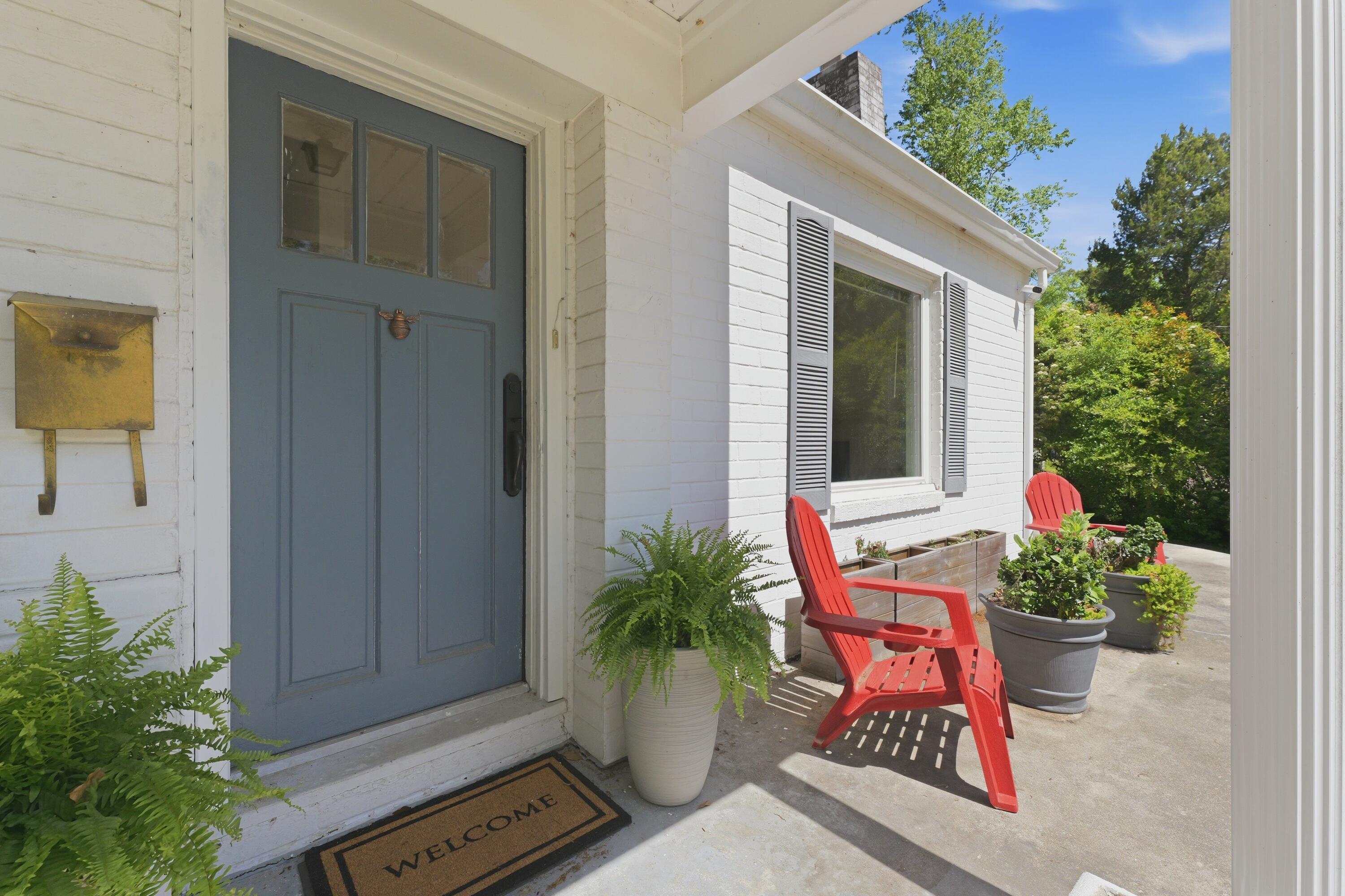 1241 State Rd S-38-244 Orangeburg, SC 29115 - Photo 6 of 33 Front porch