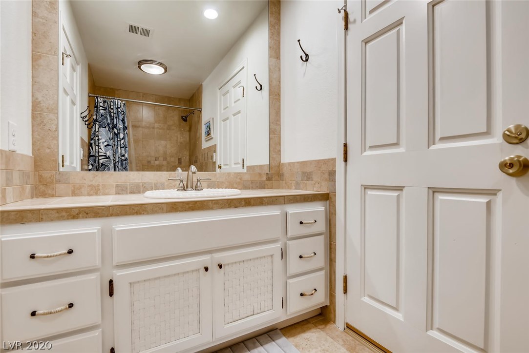 141 Quail Run Road Henderson, NV 89014 - Photo 18 of 48 Gallery Image 18
