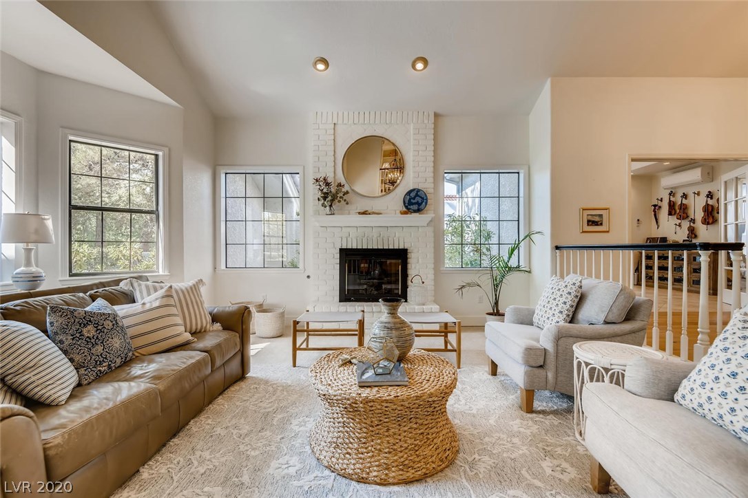 141 Quail Run Road Henderson, NV 89014 - Photo 6 of 48 Gallery Image 6