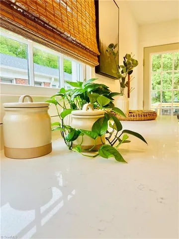 $2,300 | 707 Bellview Street, Winston-Salem, NC 27103