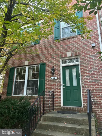 $639,900 | 4624 Deerwatch Drive, Chantilly, VA 20151