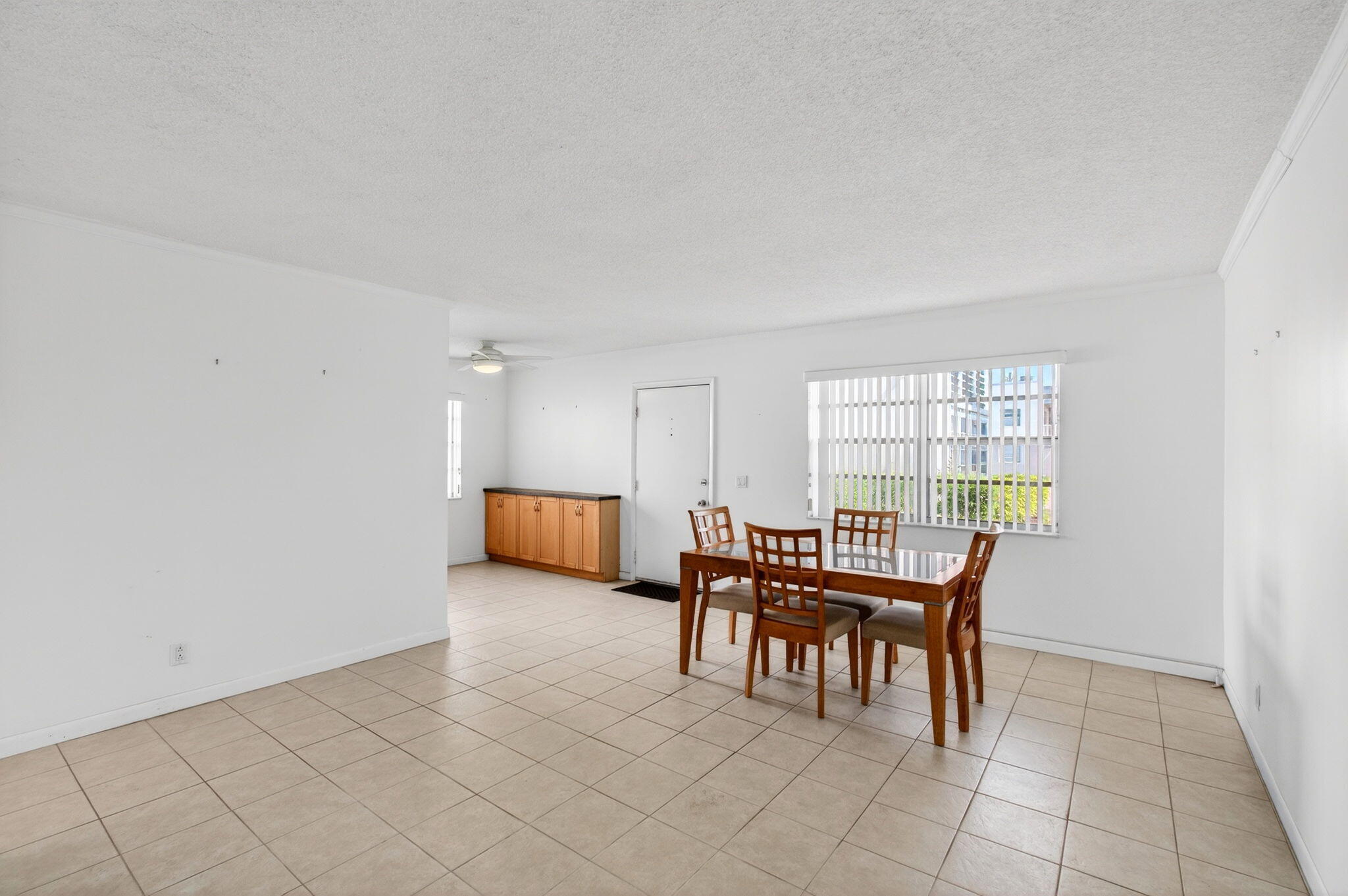 167 Normandy Lane, Unit D Delray Beach, FL 33484 - Photo 12 of 46 Dining Room
